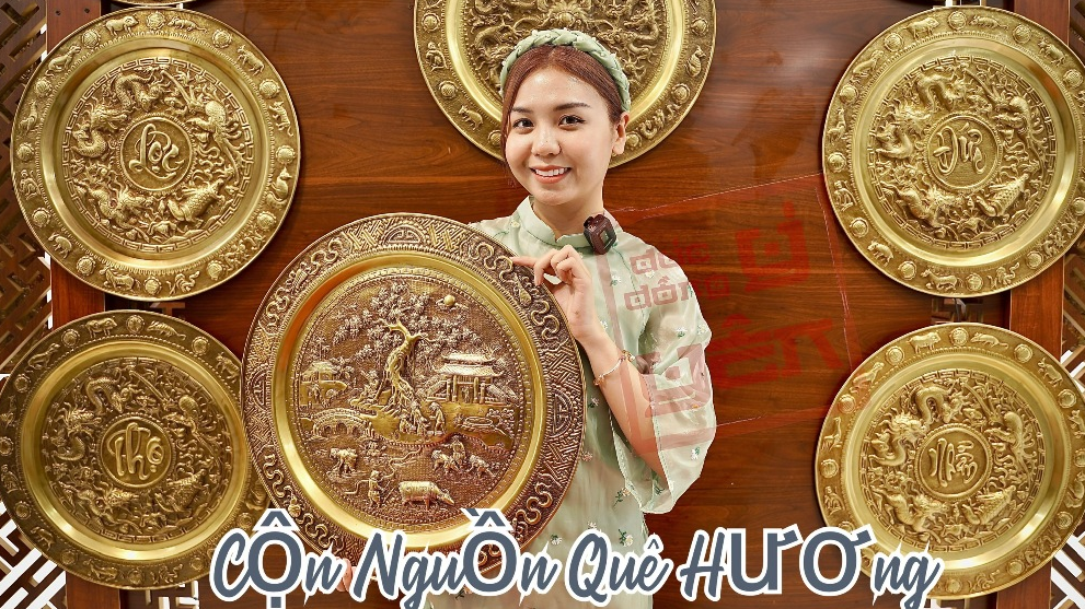 Copper Brass Wall Plate Roots of Homeland Handcrafted by Artisans from Đại Bái Copper Casting Village, Vietnam