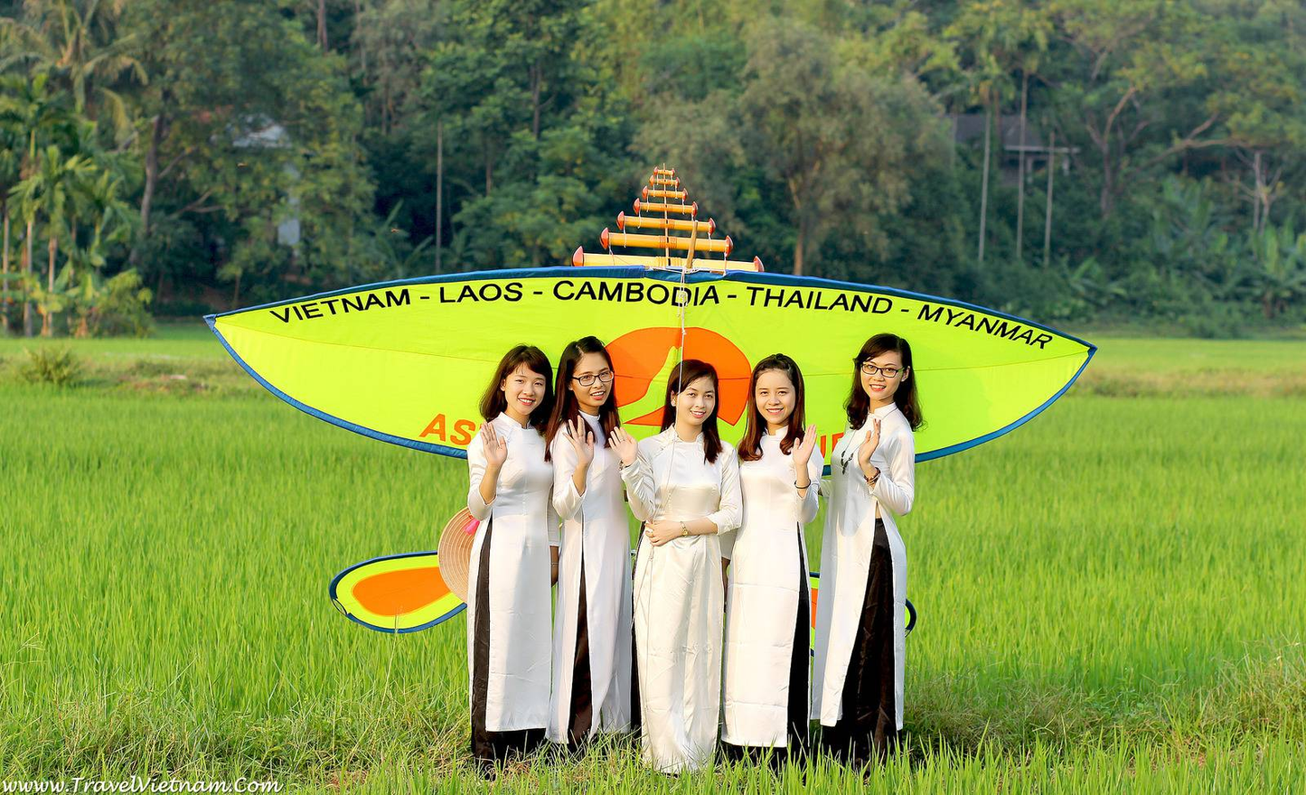 9- Chamber Kite Flute for Kites, Extremely Loud Sound - Vietnamese Folk Handicraft